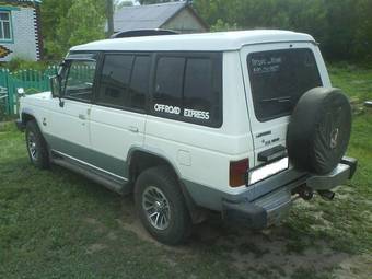1990 Mitsubishi Pajero Photos