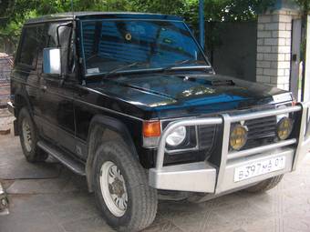 1990 Mitsubishi Pajero Photos