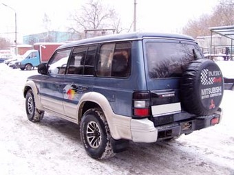 1991 Mitsubishi Pajero Photos