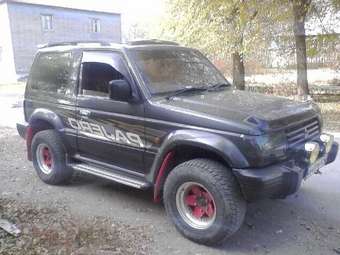 1991 Mitsubishi Pajero Images