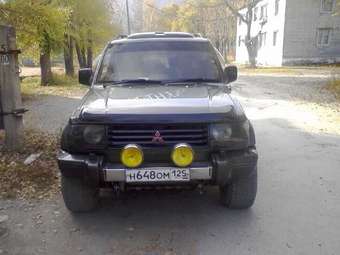 1991 Mitsubishi Pajero Pictures