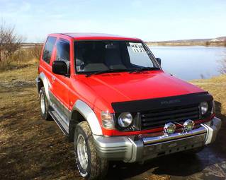 1991 Mitsubishi Pajero Pictures