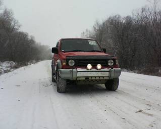 1991 Mitsubishi Pajero Photos