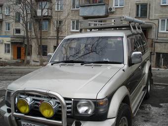 1991 Mitsubishi Pajero Pictures