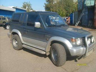 1991 Mitsubishi Pajero Pictures