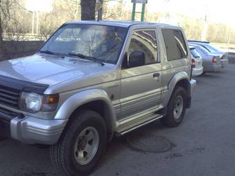 1991 Mitsubishi Pajero Photos