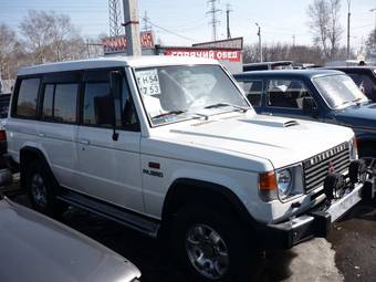 1991 Mitsubishi Pajero Pictures