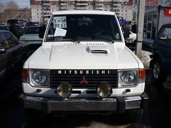 1991 Mitsubishi Pajero Pictures