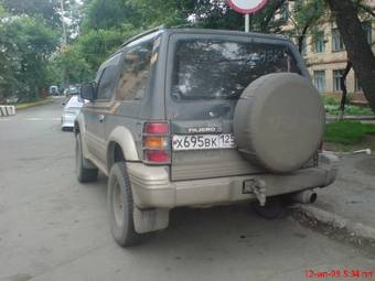 1991 Mitsubishi Pajero Pictures