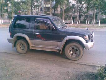 1991 Mitsubishi Pajero Pictures