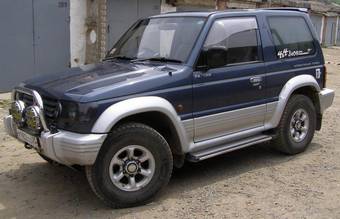 1991 Mitsubishi Pajero Photos