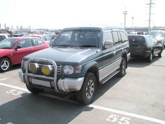 1992 Mitsubishi Pajero Pictures