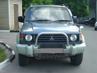 1992 Mitsubishi Pajero Pictures