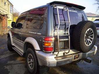 1992 Mitsubishi Pajero Photos
