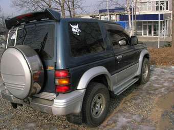 1992 Mitsubishi Pajero Pictures