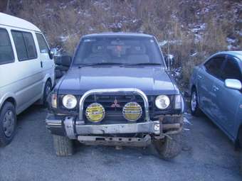 1992 Mitsubishi Pajero Pics