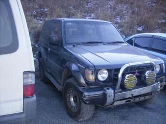 1992 Mitsubishi Pajero Pictures