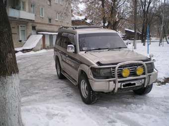 1992 Mitsubishi Pajero Pictures