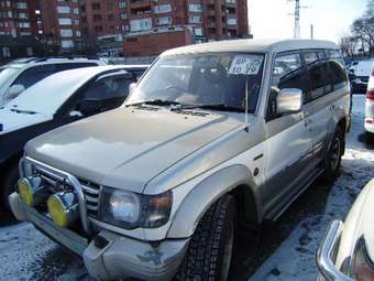 1992 Mitsubishi Pajero Photos