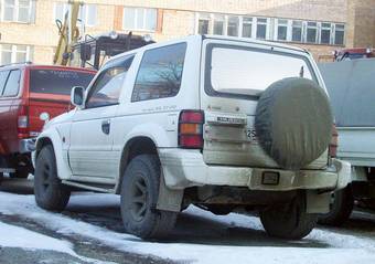 1992 Mitsubishi Pajero Pictures