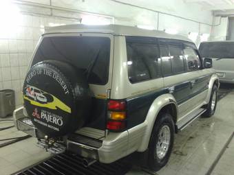 1992 Mitsubishi Pajero Pictures
