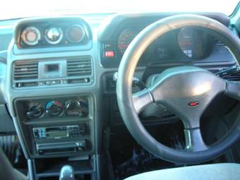 1992 Mitsubishi Pajero Photos