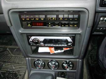 1992 Mitsubishi Pajero Photos