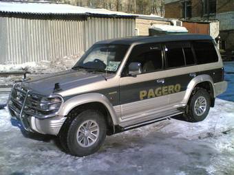 1992 Mitsubishi Pajero Pictures
