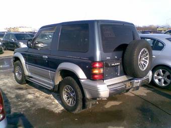 1992 Mitsubishi Pajero Pictures