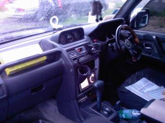 1992 Mitsubishi Pajero Pictures