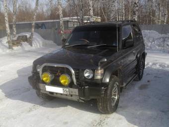 1992 Mitsubishi Pajero Photos