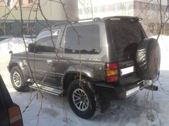 1992 Mitsubishi Pajero Photos