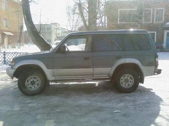 1992 Mitsubishi Pajero Pictures