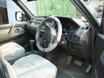 1992 Mitsubishi Pajero Photos