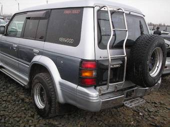 1992 Mitsubishi Pajero Photos