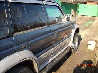 1992 Mitsubishi Pajero Pictures