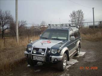 1992 Mitsubishi Pajero Photos