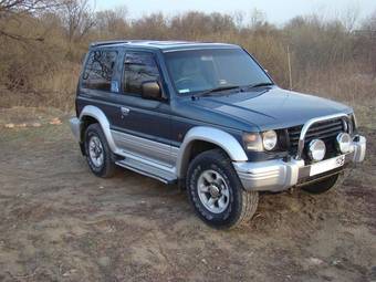 1992 Mitsubishi Pajero Wallpapers