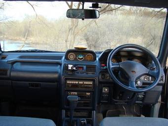 1992 Mitsubishi Pajero Pictures