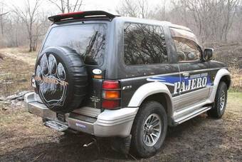 1992 Mitsubishi Pajero Photos