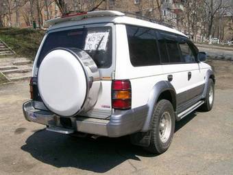 1992 Mitsubishi Pajero Photos