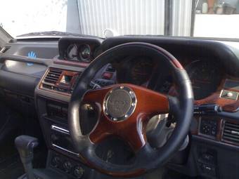 1992 Mitsubishi Pajero Photos