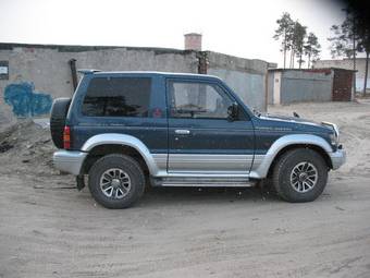 1992 Mitsubishi Pajero Photos