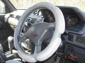 1992 Mitsubishi Pajero Pictures