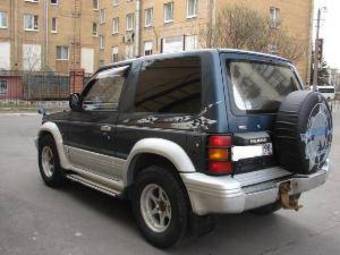 1992 Mitsubishi Pajero Photos