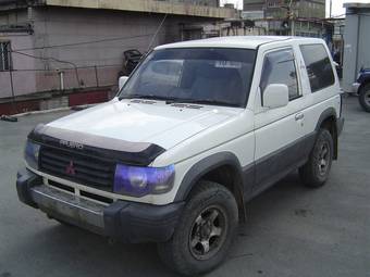 1992 Mitsubishi Pajero Photos