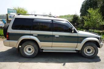 1992 Mitsubishi Pajero Photos