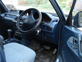 1992 Mitsubishi Pajero Photos
