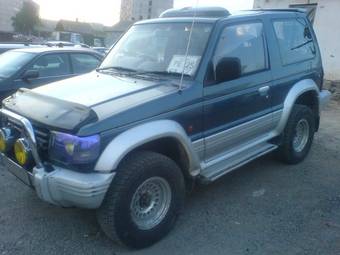1992 Mitsubishi Pajero Photos