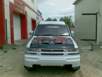 1992 Mitsubishi Pajero Pictures